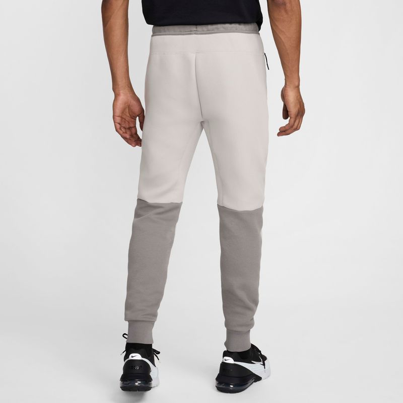 Nike Tech online Jogger Special Edition