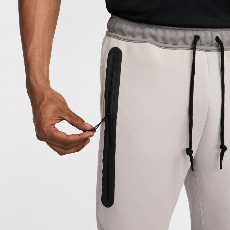 Nike Sportswear Tech Fleece hotsell Pants