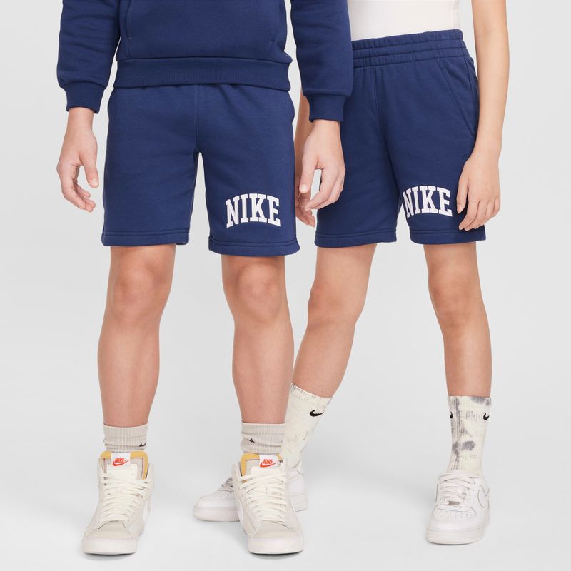 Nike Sportswear Club