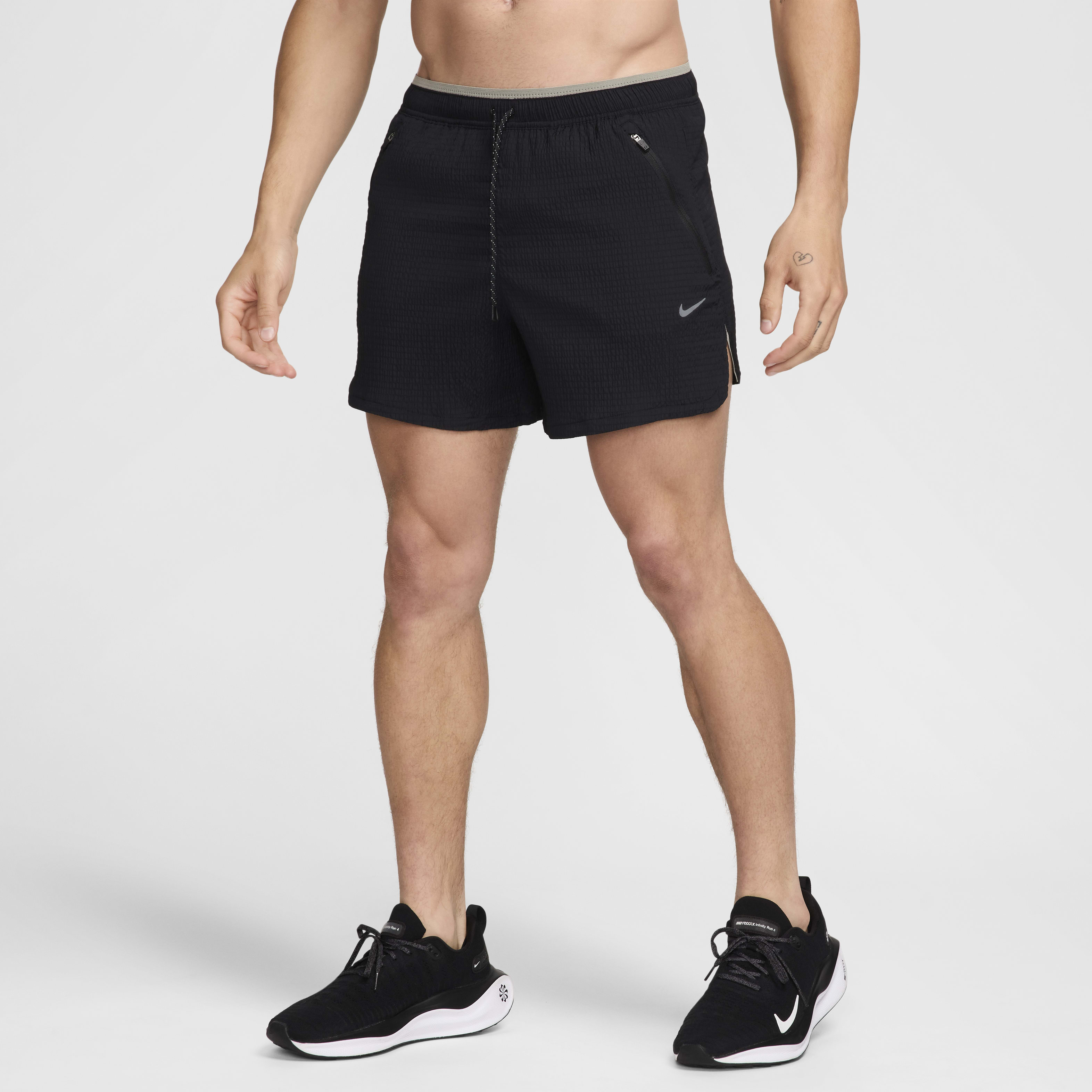 Nike Nike Stride Running Division Shorts de running Dri FIT de 13 cm con forro de ropa interior para hombre Ofertitas