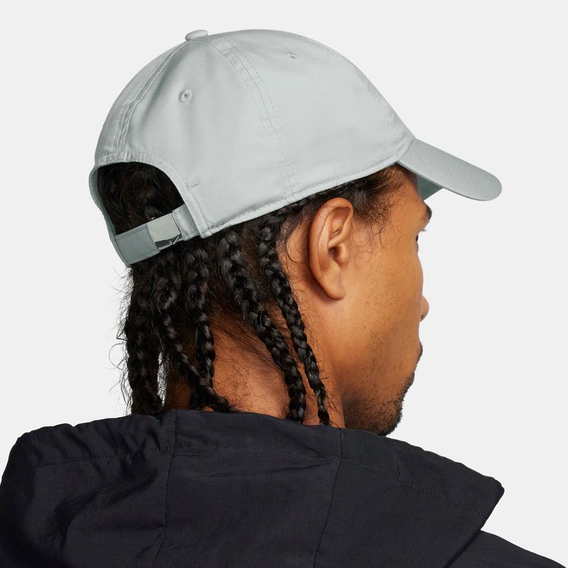 Nike-Dri-FIT-Club