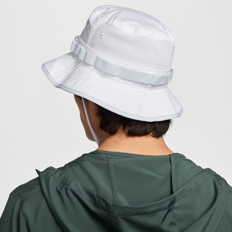 Nike-Apex