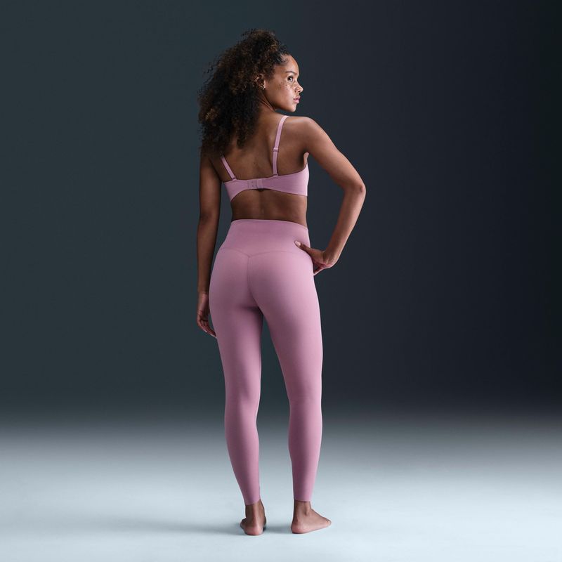 Nike-Alate-Minimalist
