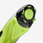 Nike-Phantom-Luna-2-Pro