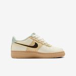 Nike-Air-Force-1-LV8