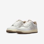 Nike-Air-Force-1-LV8
