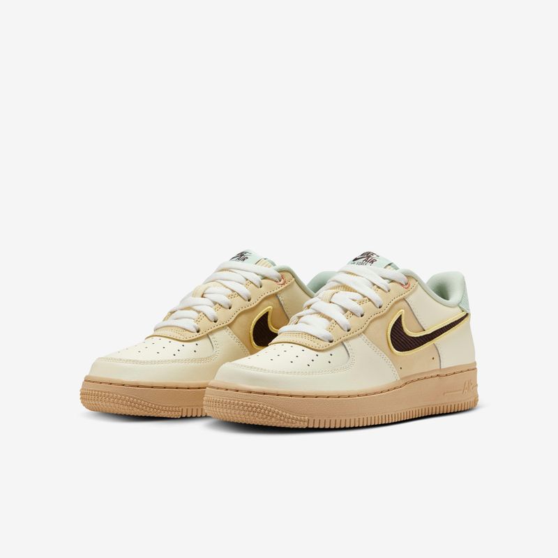 Nike-Air-Force-1-LV8