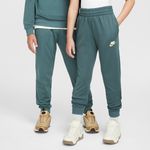 Nike-Sportswear