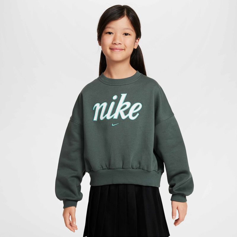 Nike Sportswear Club