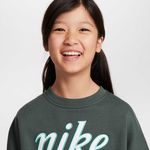 Nike-Sportswear-Club