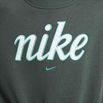 Nike-Sportswear-Club