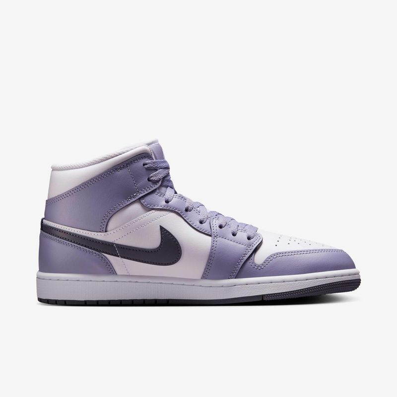 Air-Jordan-1-Mid