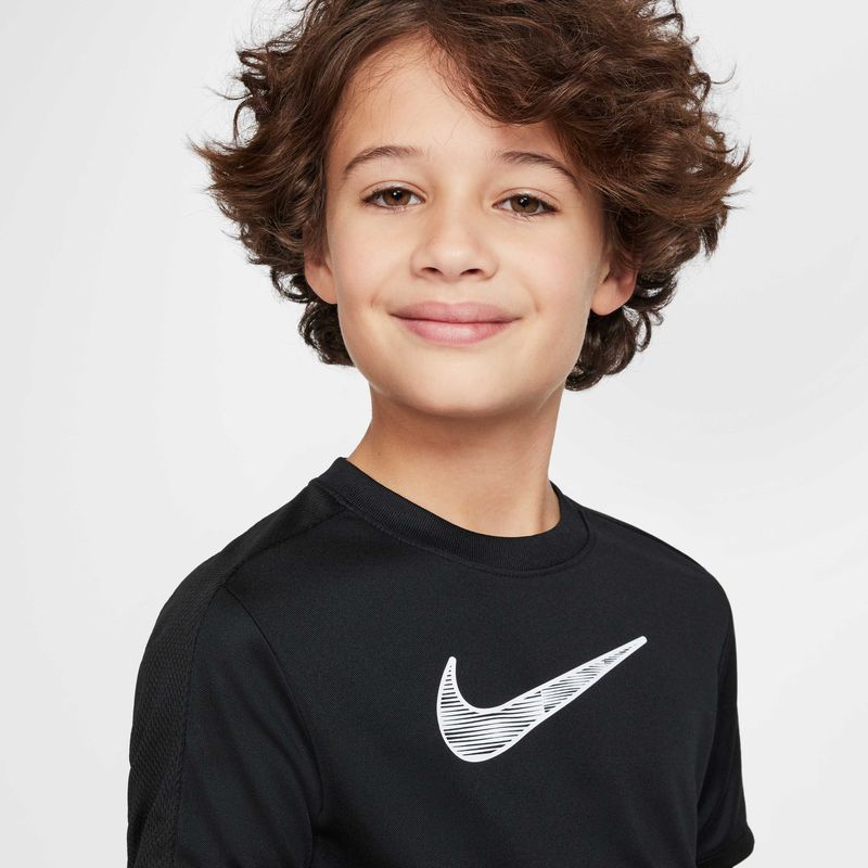 Nike-Trophy23