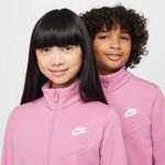 Nike-Sportswear