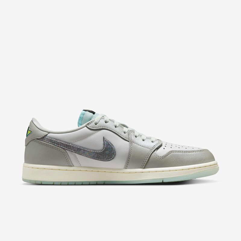 Air-Jordan-1-Retro-Low--LNY-