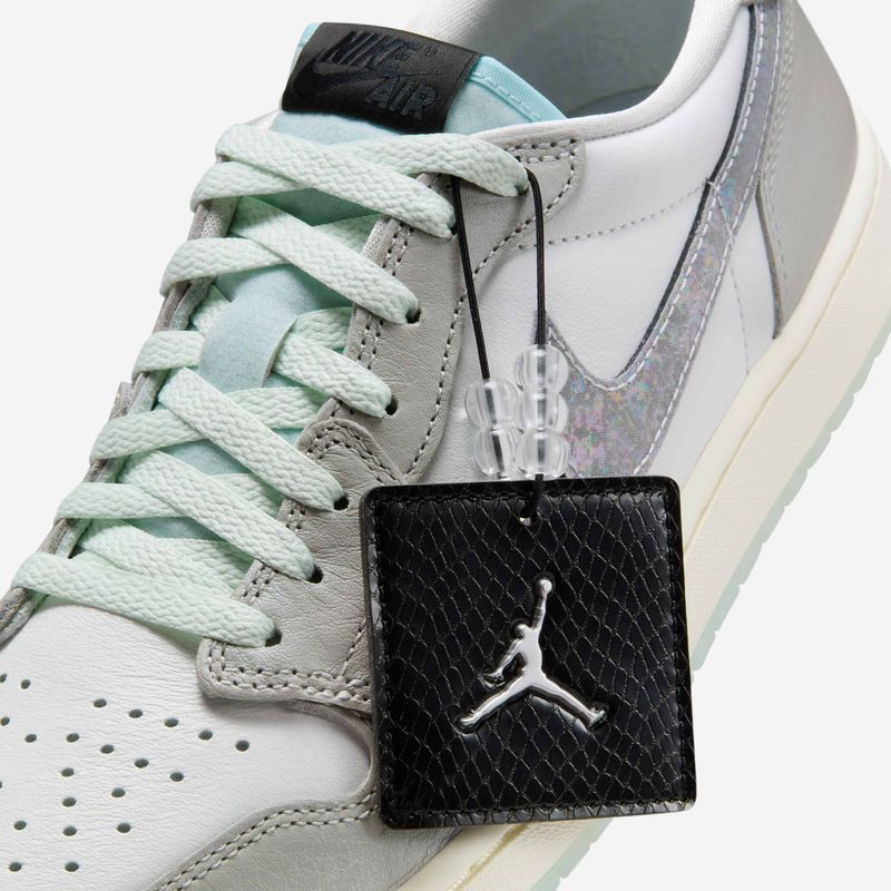 Air-Jordan-1-Retro-Low--LNY-