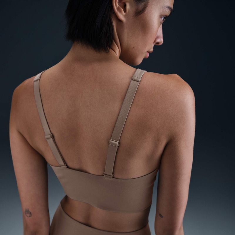 Nike-Alate-Medium-Support