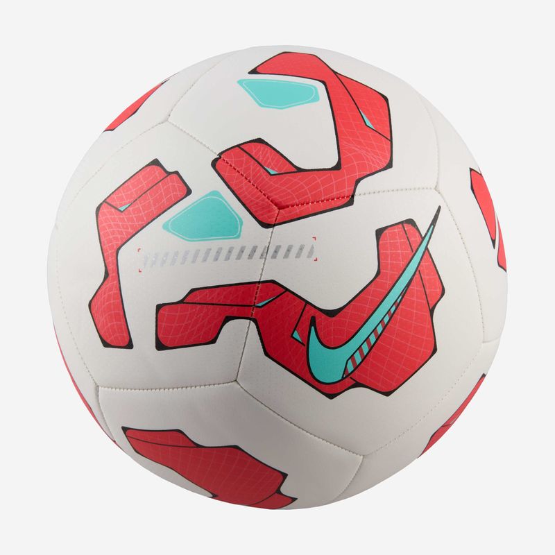 Nike-Pitch