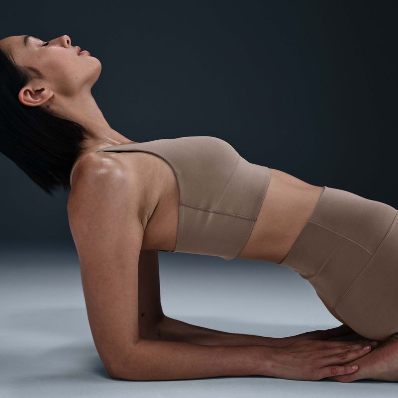 Nike-Alate-Medium-Support