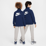 Nike-Sportswear