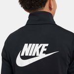 Nike-Sportswear