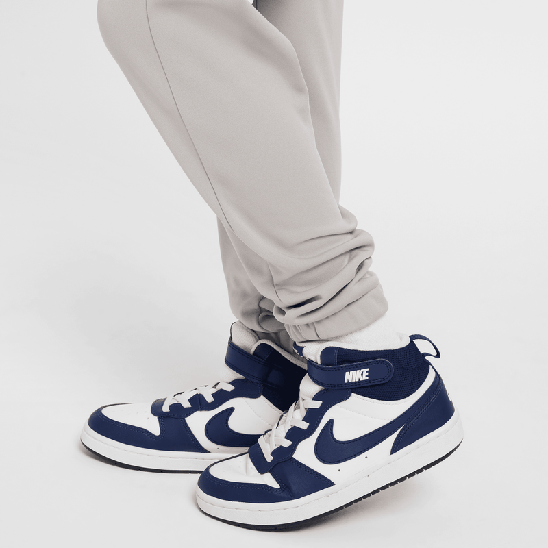Nike-Sportswear