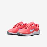 Nike-Revolution-7