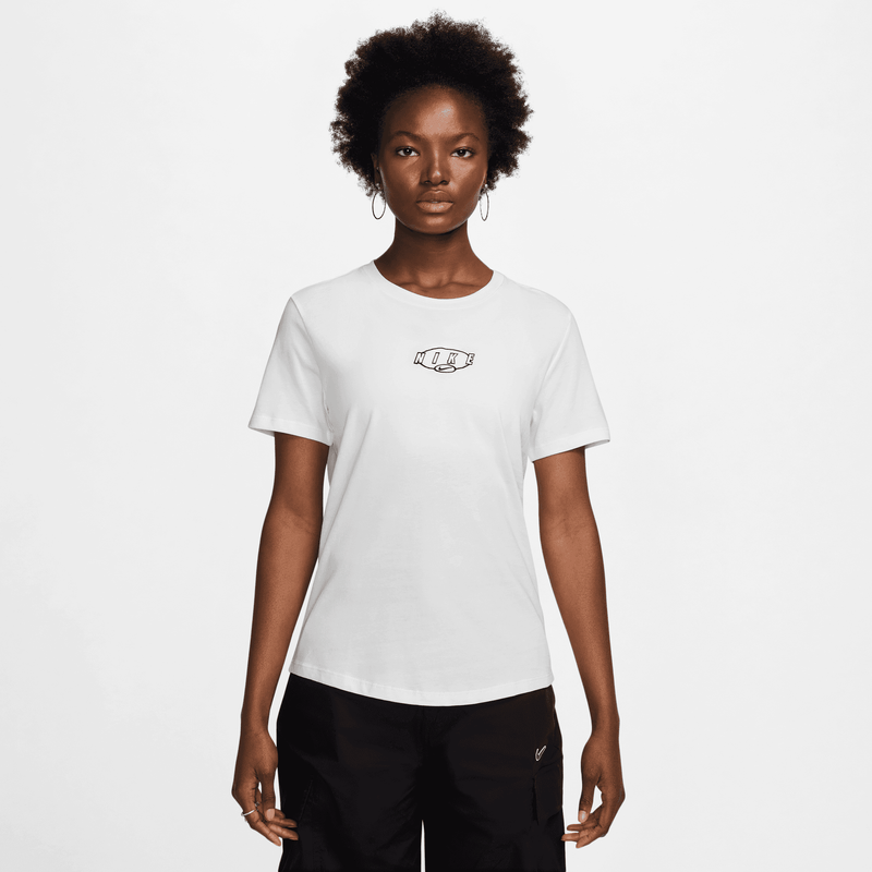 Nike Sportswear Club