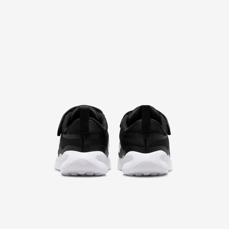 Nike-Revolution-7