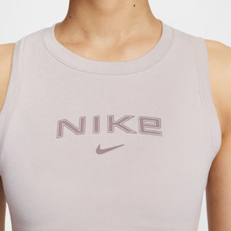 Nike-Sportswear