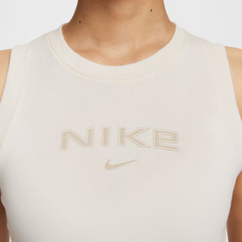Nike-Sportswear