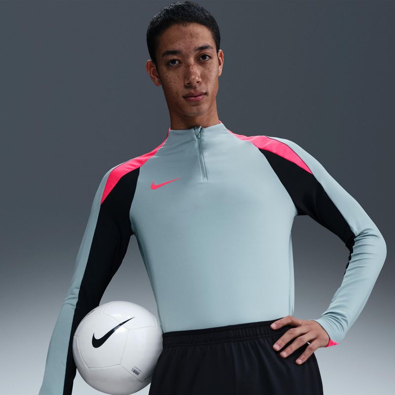 Nike Strike