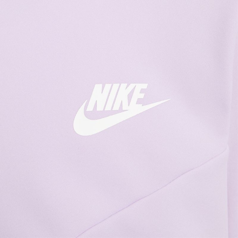 Nike-Sportswear