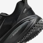 Nike-Vomero-18