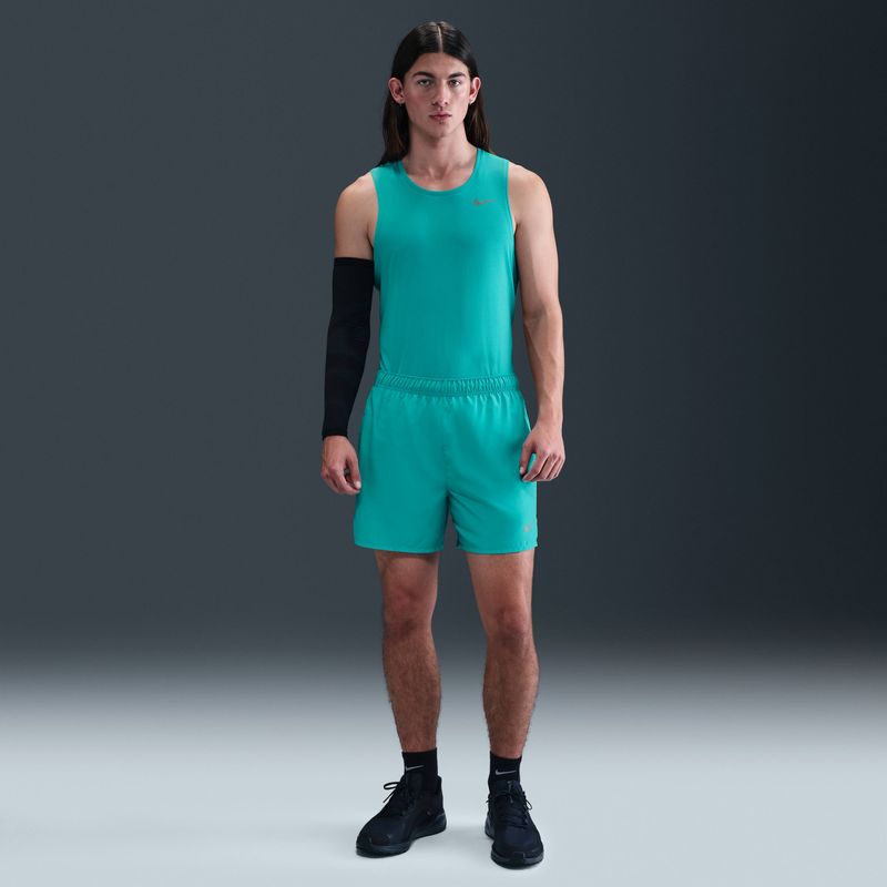 Nike Challenger