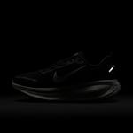 Nike-Vomero-18