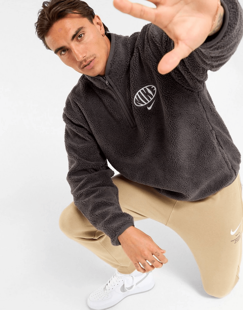 Nike - Nike Club Winterized Nike 1/4 Zip Sherpa Track Top | Ofertitas