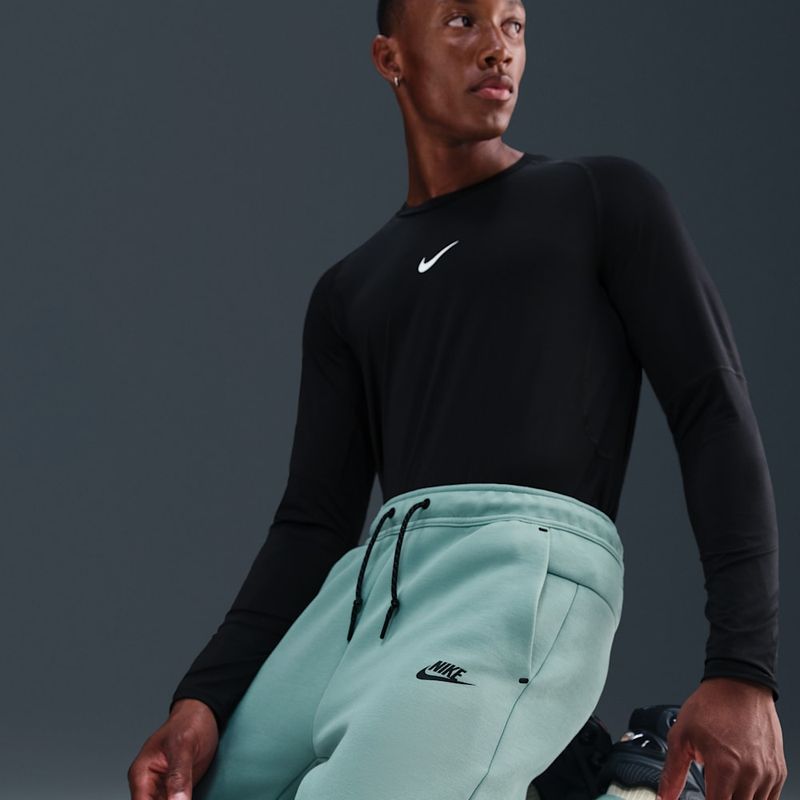 Nike-Tech