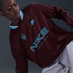 Nike-Sportswear