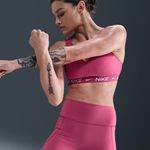 Nike-Universa