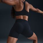 Nike-Universa