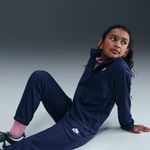 Nike-Sportswear