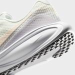 Nike-Revolution-8