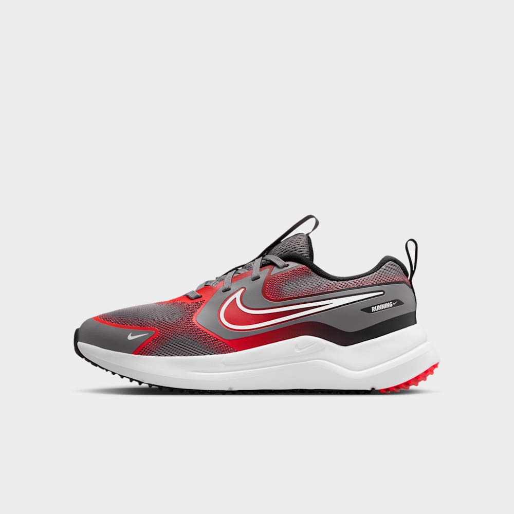 Nike Cosmic Runner Zapatilla de correr en pavimento para niños grandes