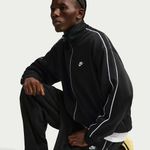 Nike-Sportswear-Club