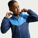 Nike-Sportswear