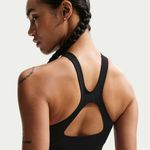 Nike-Universa