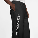 Nike-Sportswear-Club