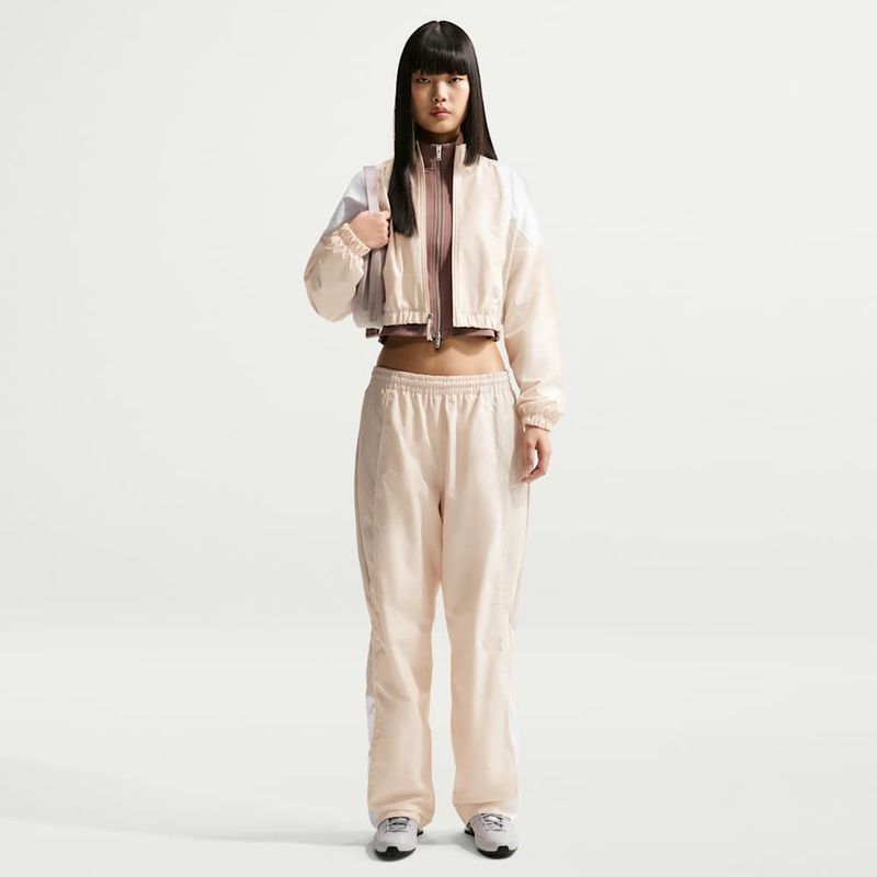 Nike-Sportswear