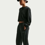 Nike-Sportswear-Chill-Terry